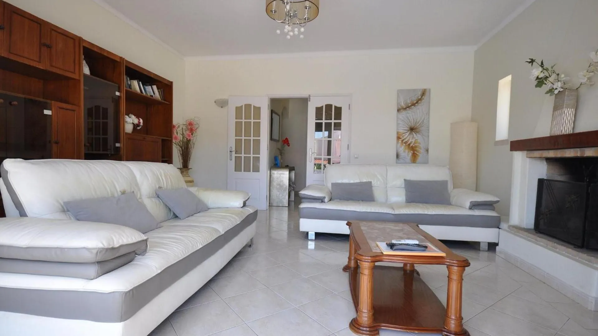 Spacious Villa In The Resort Of Vilamoura With Private Swimming Pool Holiday home