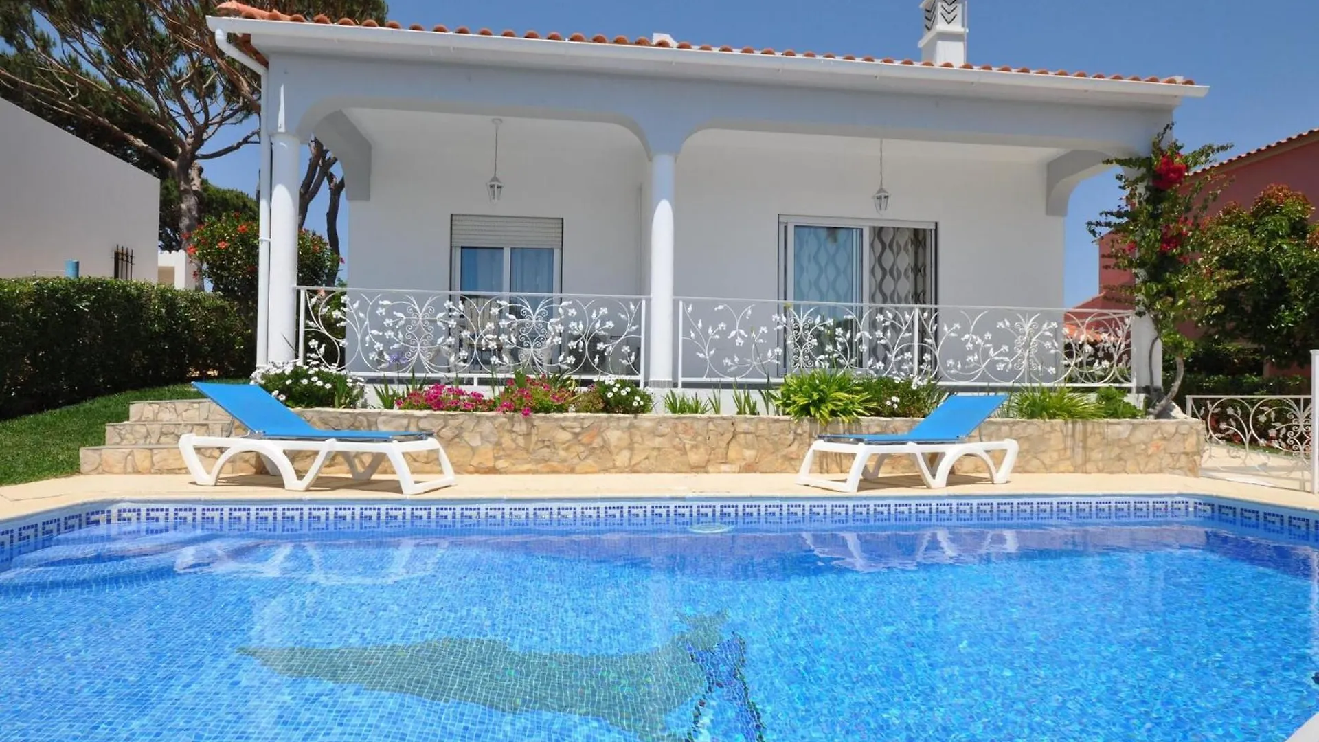 Spacious Villa In The Resort Of Vilamoura With Private Swimming Pool