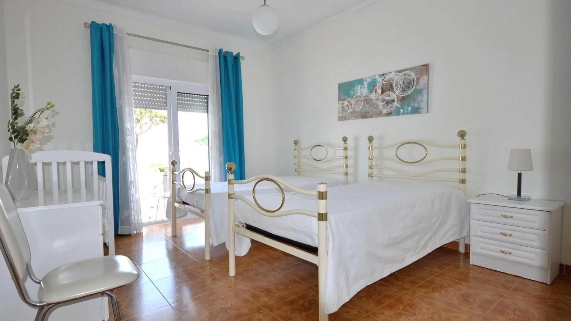 Spacious Villa In The Resort Of Vilamoura With Private Swimming Pool