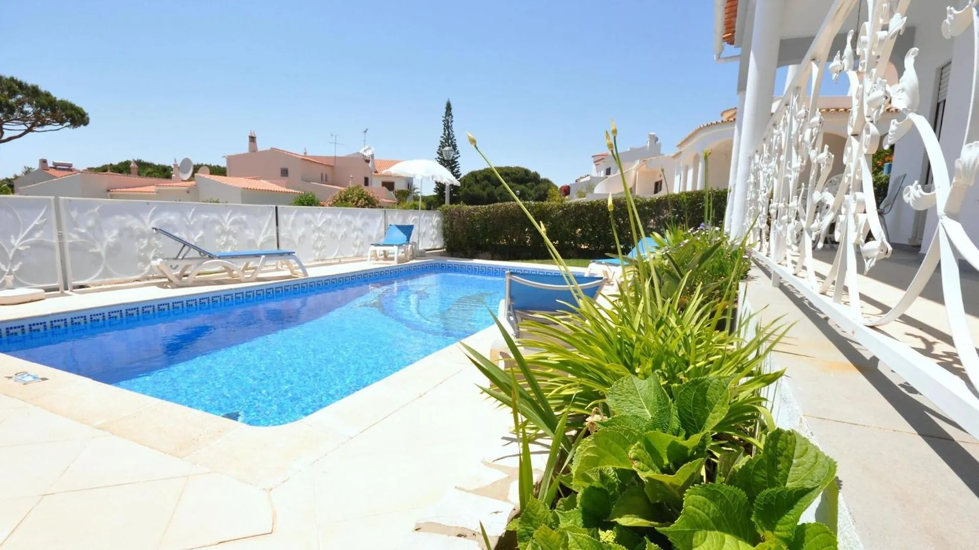 Holiday home Spacious Villa In The Resort Of Vilamoura With Private Swimming Pool