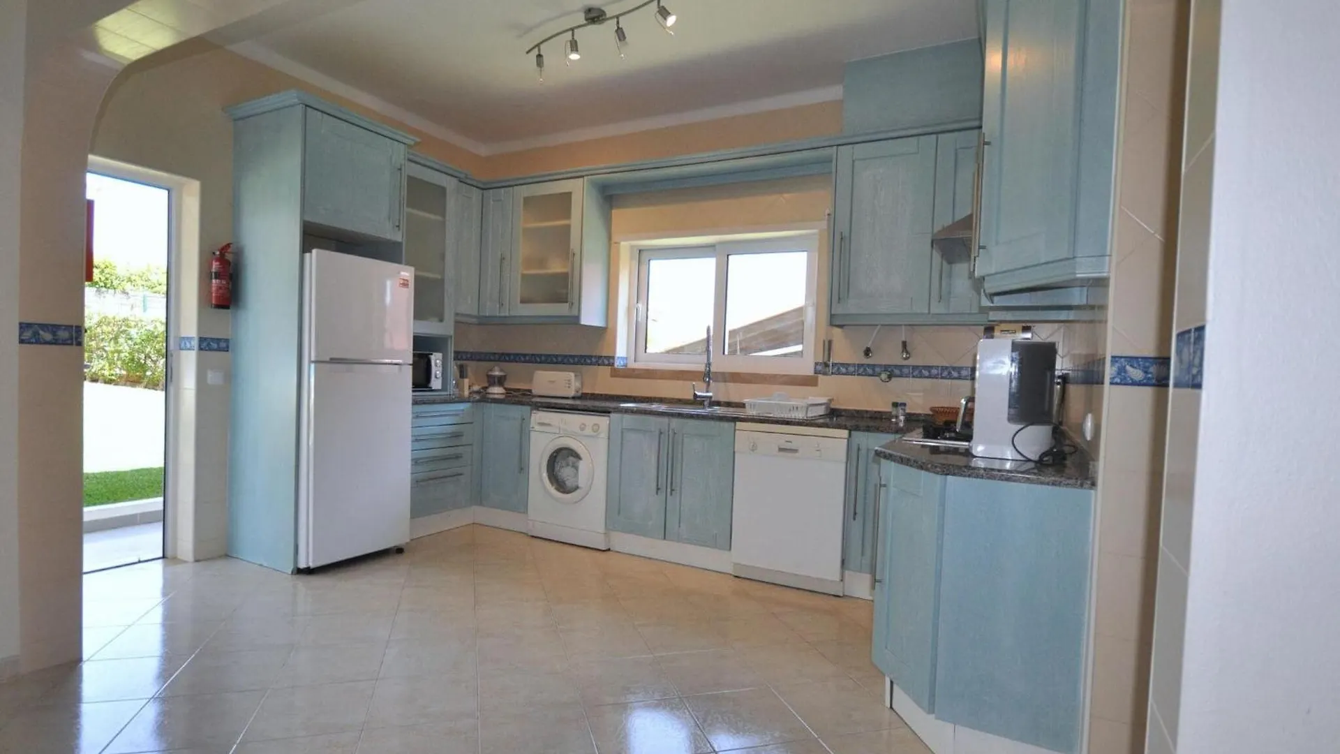 Holiday home Spacious Villa In The Resort Of Vilamoura With Private Swimming Pool
