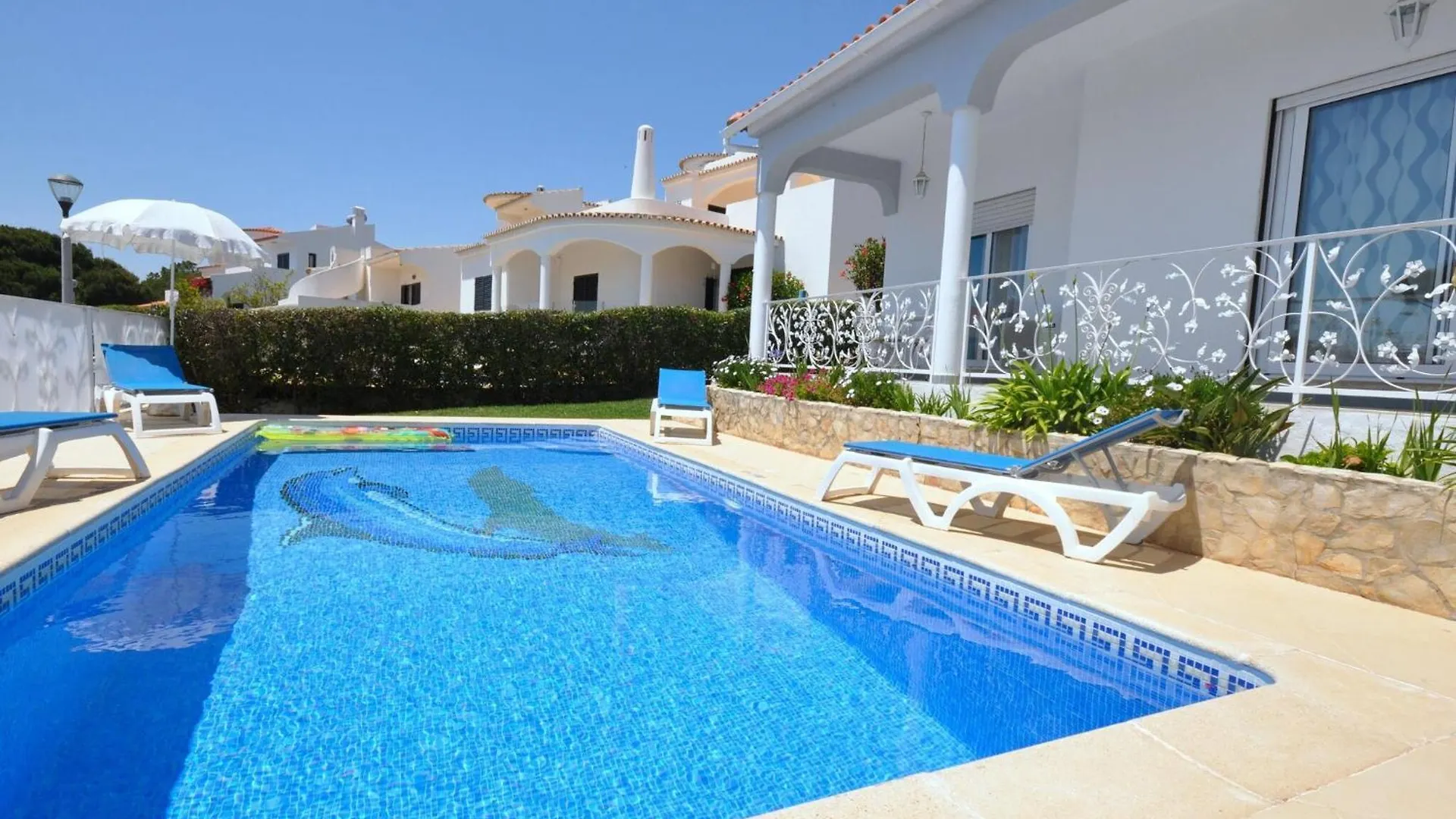 Spacious Villa In The Resort Of Vilamoura With Private Swimming Pool