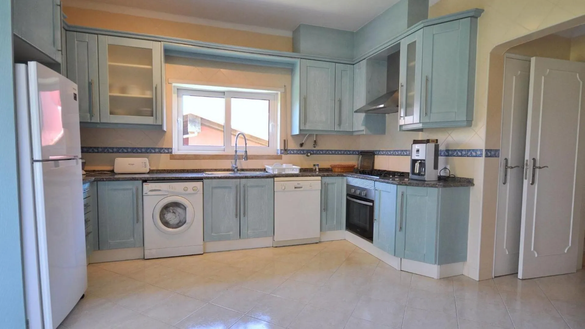 Holiday home Spacious Villa In The Resort Of Vilamoura With Private Swimming Pool